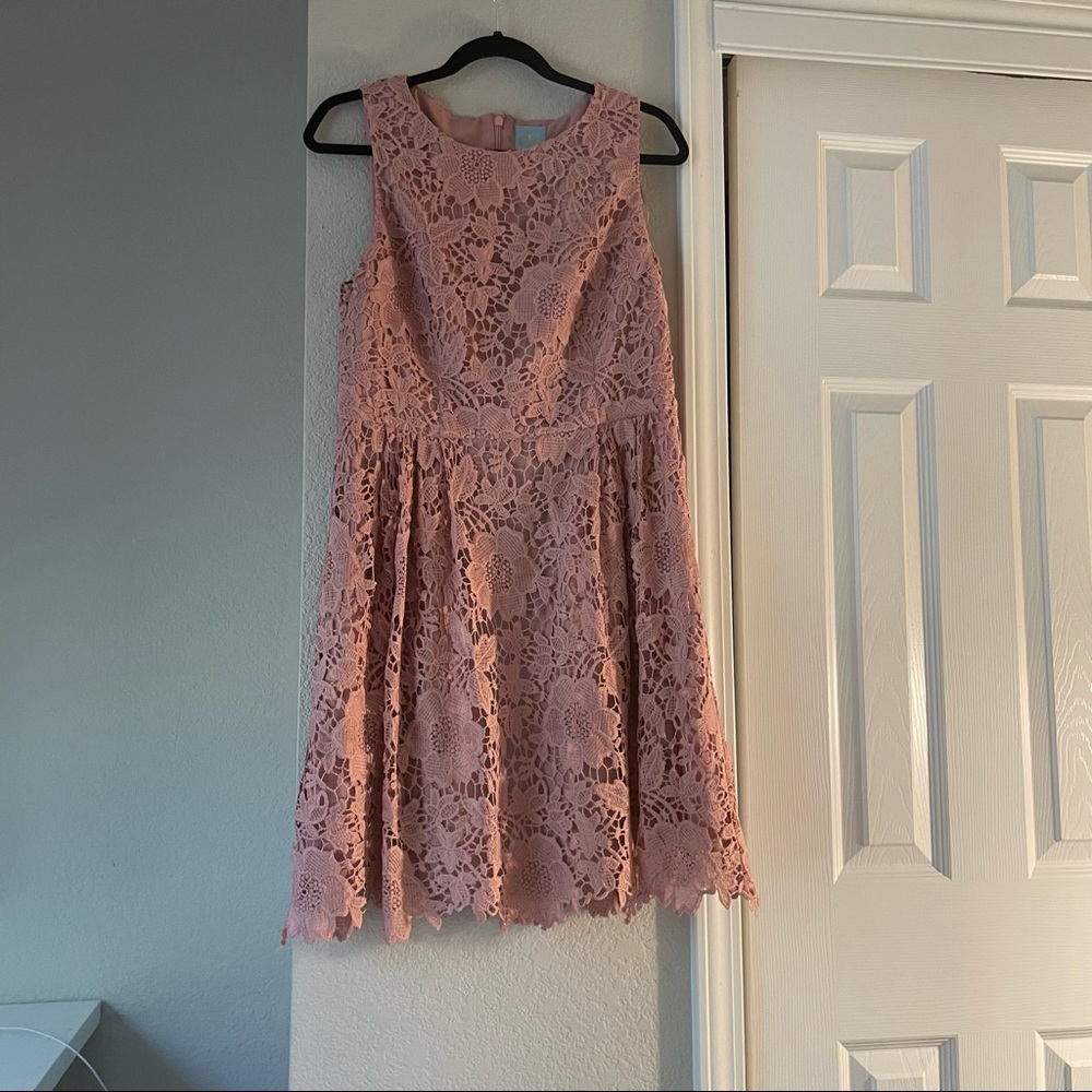 Sleeveless CeCe MIDI Dress with Lace in dirty pink
